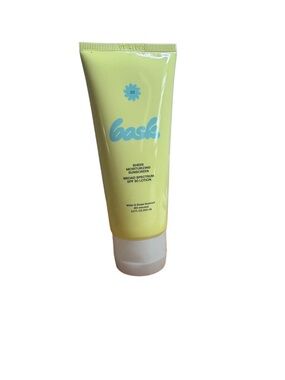 Sheer Moisturizing Sunscreen SPF 30 - Yellow